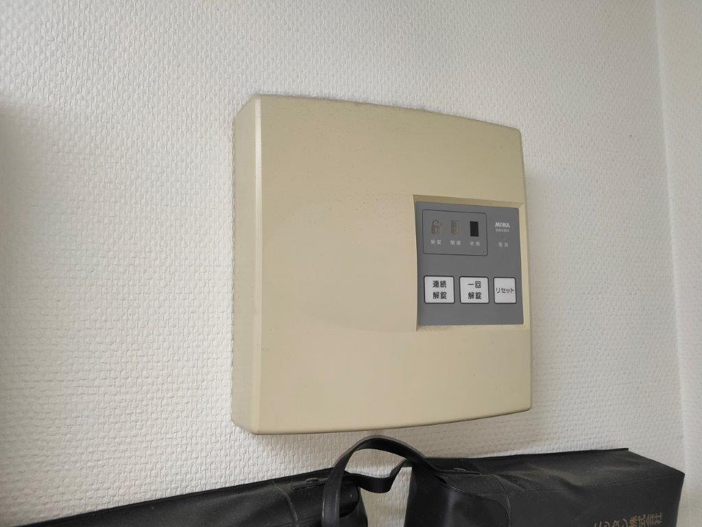 マンション エントランス 電気錠不具合 制御盤交換 | 株式会社台東ロック